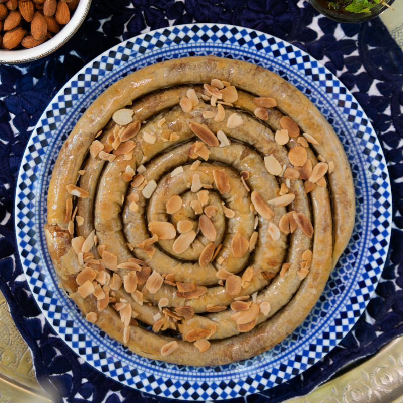 Douceurs aux amandes – Briwats & Mhencha